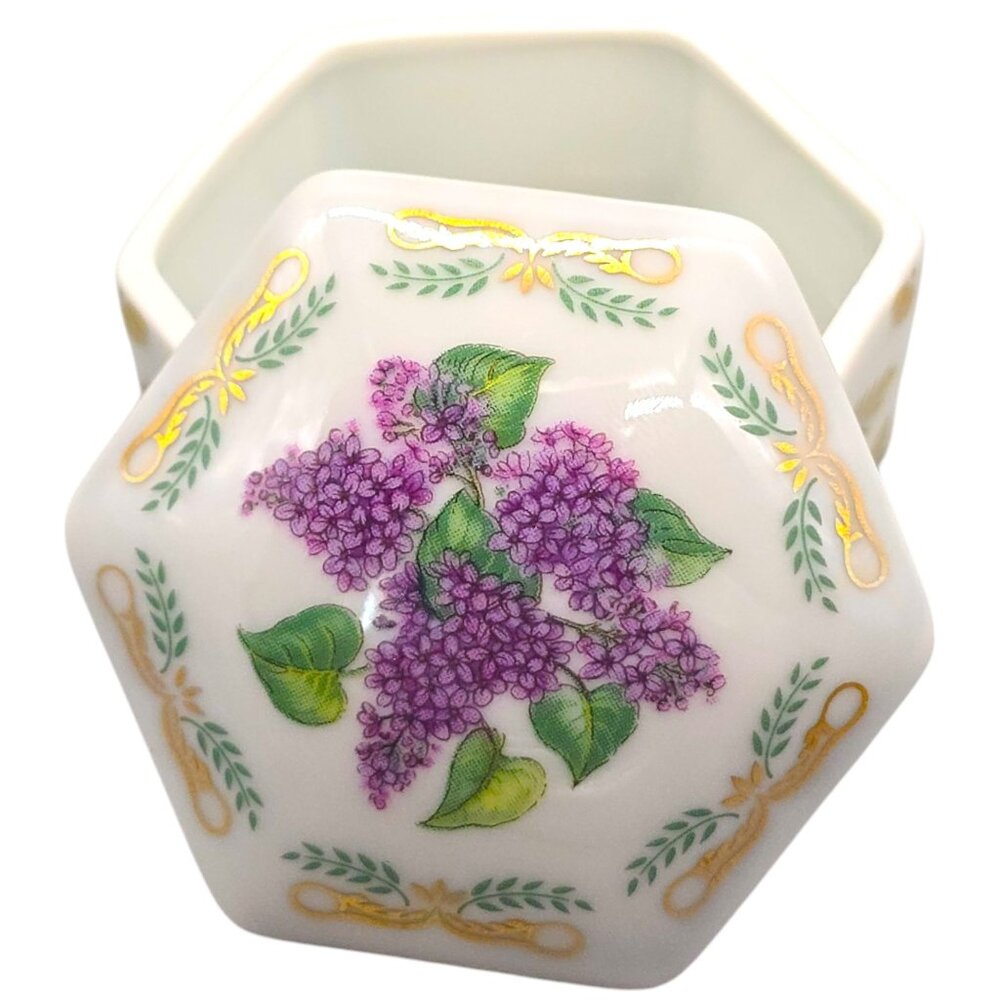 Vintage DAR 1981 Lilac Ceramic Porcelain Trinket Box Flowers of Colonial America